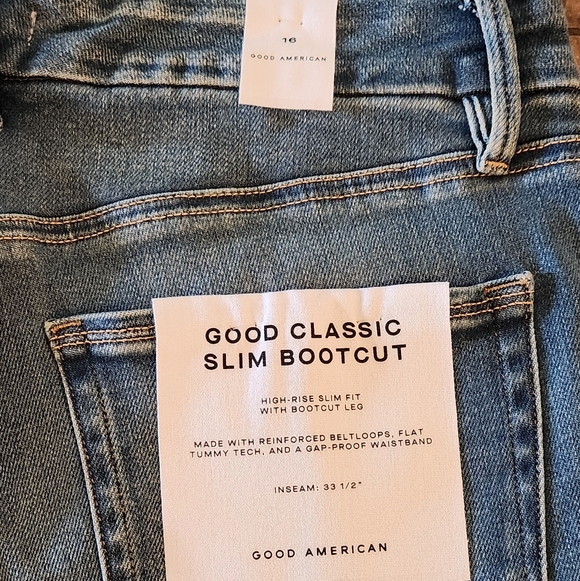Good American Good Classic Slim Bootcut Jeans - Picture 10 of 11